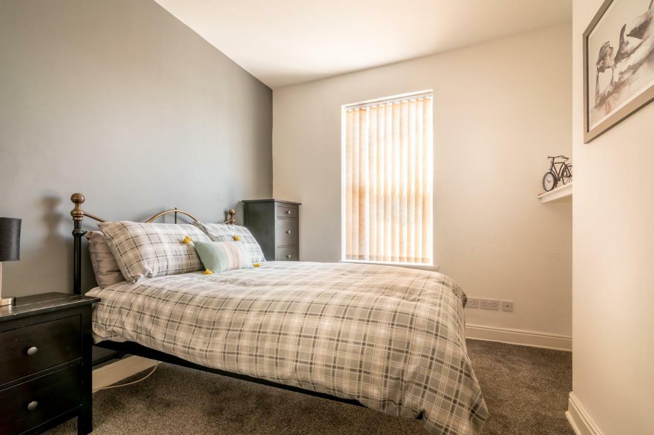 Platform Avenues Apartment 2 With Free Street Parking Kingston upon Hull Exterior foto