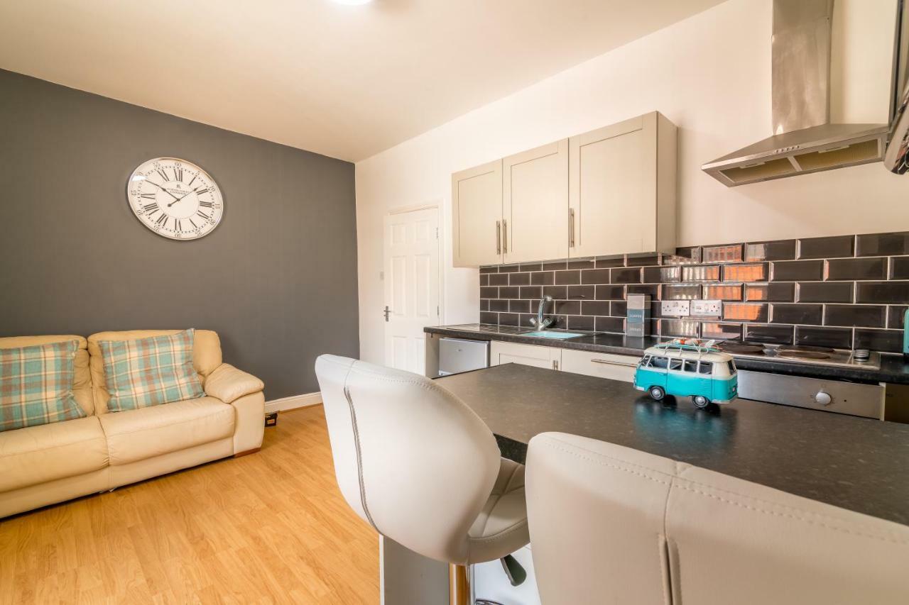 Platform Avenues Apartment 2 With Free Street Parking Kingston upon Hull Exterior foto